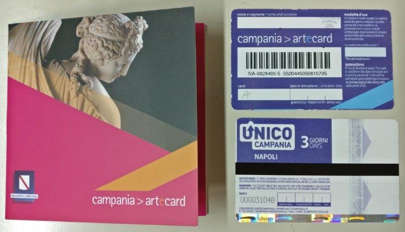 Turistas usando la Campania Artecard en Campania