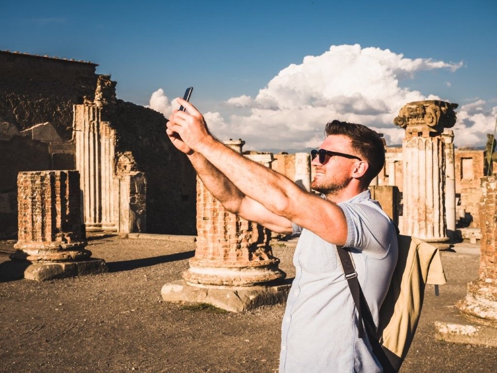 Visitar Pompeya y Herculano el mismo día.